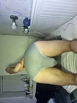 Snapshot of addicktedGT chatting on 12.16.24 addicktedGT online show from 12.16.24