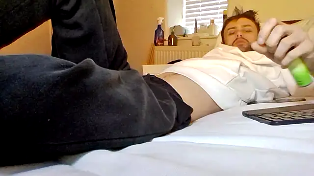 Snapshot of addicktedGT chatting on 02.20.25 addicktedGT online show from 02.20.25