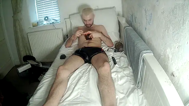 Snapshot of addicktedGT chatting on 10.07.25 addicktedGT online show from 10.07.25