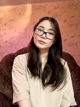 Snapshot of Milka23 chatting on 10.19.25 Milka23 online show from 10.19.25
