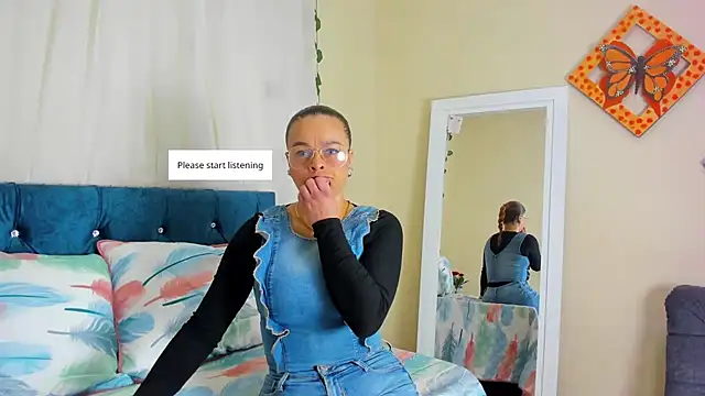 Snapshot of cristalwalker__ chatting on 10.21.25 cristalwalker online show from 10.21.25