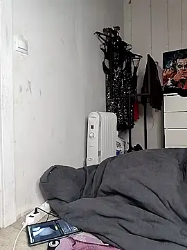 Lola Hale online show from 02.09.25