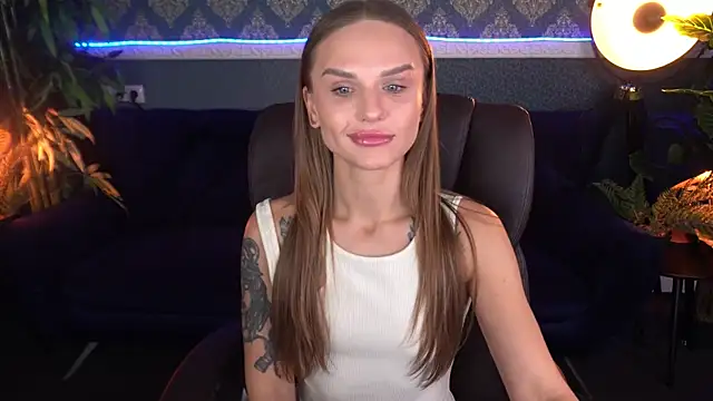 KiraGrayy online show from 11.11.25