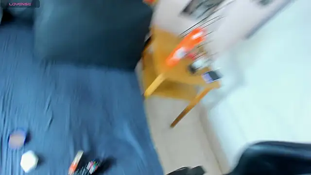 miavalentinaaa online show from 02.04.25