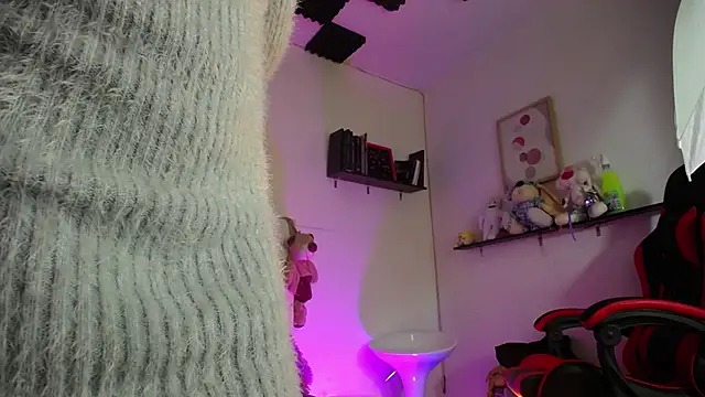 Snapshot of kaoz_36 chatting on 02.14.25 kaoz 36 online show from 02.14.25