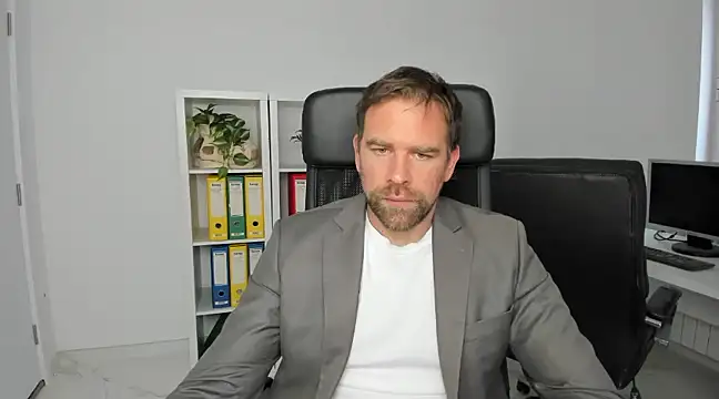 John-E-Dough online show from 12.07.24