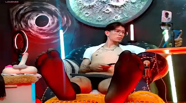 Snapshot of Yedrix chatting on 02.09.25 Yedrix online show from 02.09.25