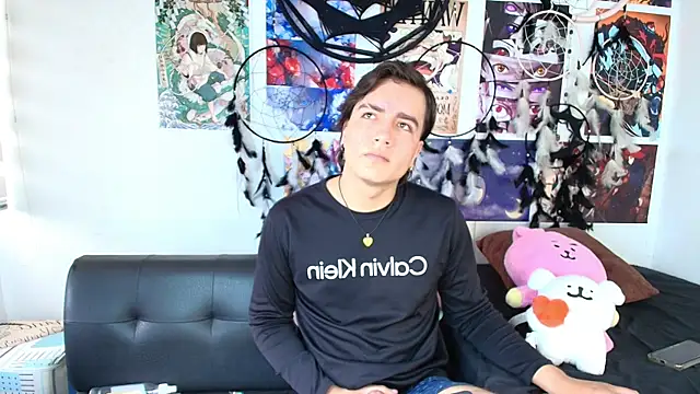 Snapshot of lukashollow_ chatting on 10.13.25 lukashollow online show from 10.13.25