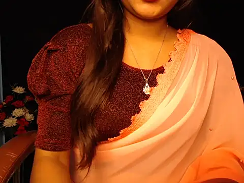 Snapshot of Wish_Queen chatting on 02.05.25 Wish Queen online show from 02.05.25