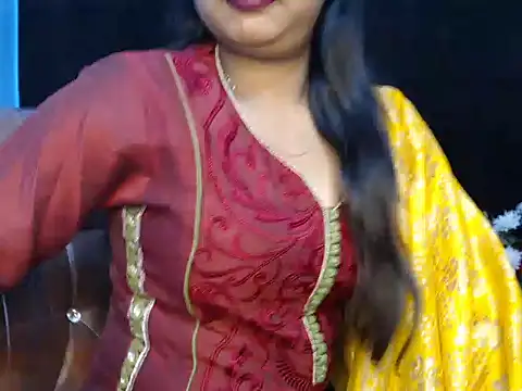 Snapshot of Wish_Queen chatting on 02.19.25 Wish Queen online show from 02.19.25