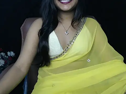 Snapshot of Wish_Queen chatting on 10.29.25 Wish Queen online show from 10.29.25