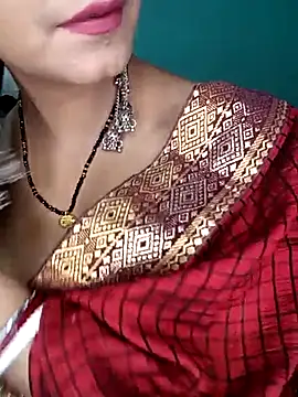 Snapshot of Diamond_queeen chatting on 02.23.25 Diamond queeen online show from 02.23.25