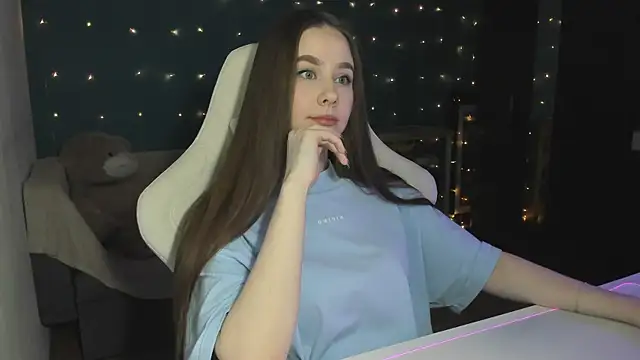 Snapshot of katie_taylorr chatting on 12.02.24 katie taylorr online show from 12.02.24