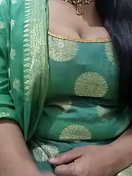Snapshot of Anamika_Kapoor chatting on 01.19.25 Anamika Kapoor online show from 01.19.25