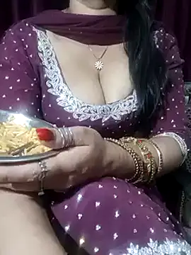 Snapshot of Anamika_Kapoor chatting on 02.28.25 Anamika Kapoor online show from 02.28.25