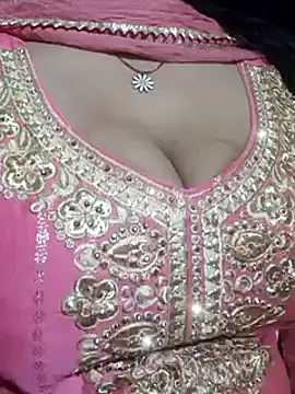 Snapshot of Anamika_Kapoor chatting on 03.09.25 Anamika Kapoor online show from 03.09.25