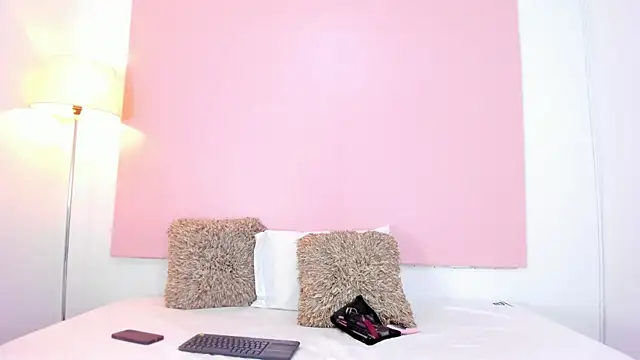 Snapshot of andyylove_jk chatting on 11.20.25 andyylove jk online show from 11.20.25