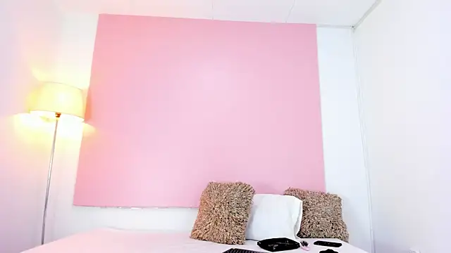 Snapshot of andyylove_jk chatting on 11.25.25 andyylove jk online show from 11.25.25