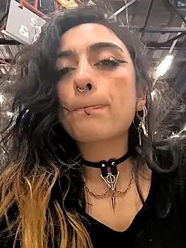 Snapshot of Lila_Desiree chatting on 12.11.24 Lila Desiree online show from 12.11.24