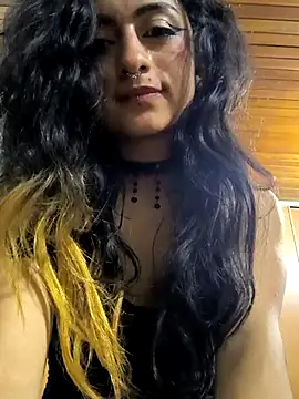 Snapshot of Lila_Desiree chatting on 03.04.25 Lila Desiree online show from 03.04.25