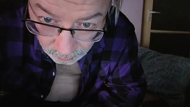 loverboyxxx69 online show from 11.10.25