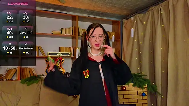 Snapshot of Dark_Lola_ chatting on 12.15.24 Dark Lola online show from 12.15.24