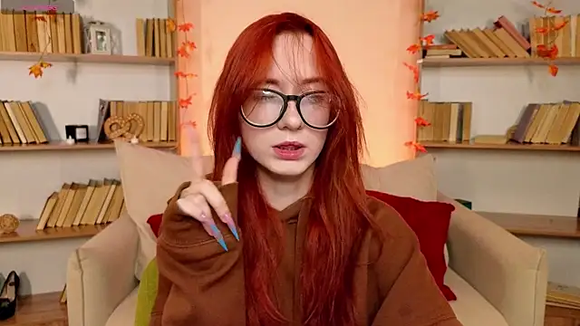 Snapshot of Dark_Lola_ chatting on 09.22.25 Dark Lola online show from 09.22.25