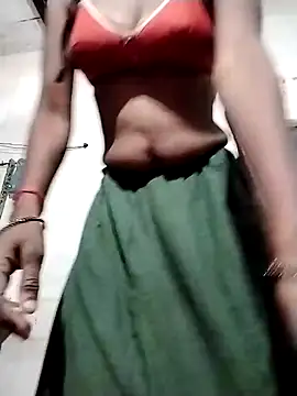 Snapshot of MAAYRA0809 chatting on 02.21.25 MAAYRA0809 online show from 02.21.25