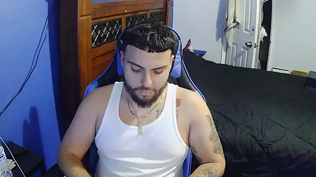 Snapshot of MasterKvn chatting on 01.26.25 MasterKvn online show from 01.26.25