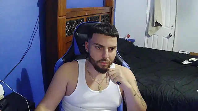 Snapshot of MasterKvn chatting on 01.28.25 MasterKvn online show from 01.28.25