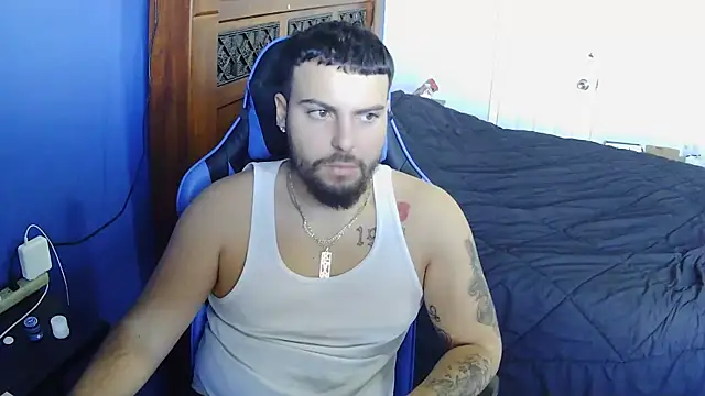 Snapshot of MasterKvn chatting on 02.10.25 MasterKvn online show from 02.10.25