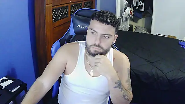 Snapshot of MasterKvn chatting on 03.07.25 MasterKvn online show from 03.07.25