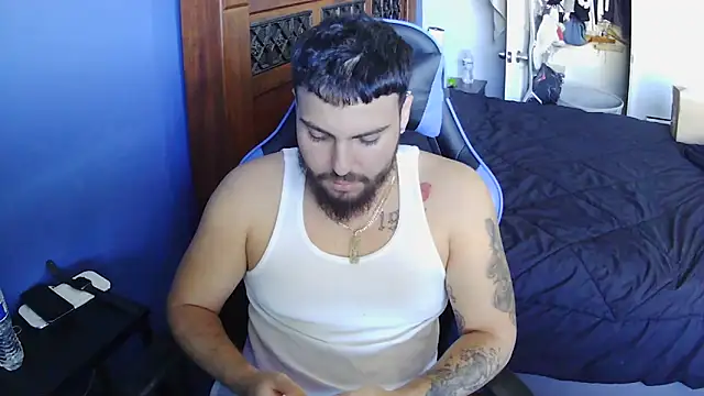 Snapshot of MasterKvn chatting on 03.19.25 MasterKvn online show from 03.19.25