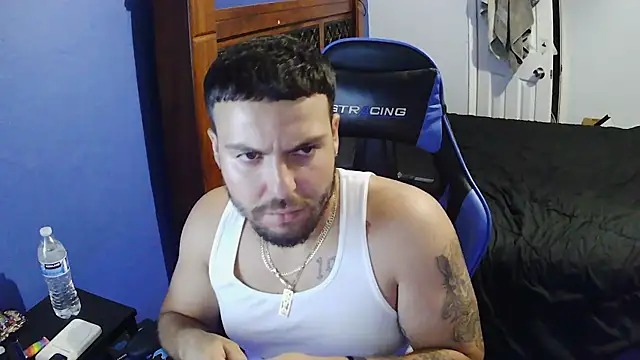 Snapshot of MasterKvn chatting on 11.03.25 MasterKvn online show from 11.03.25