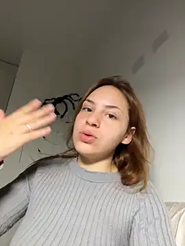 AgnesCampp online show from 10.28.25