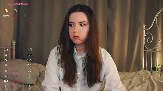 LoraDevon online show from 02.07.25