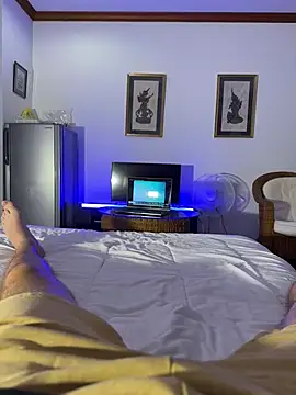 Snapshot of Alice1_secret chatting on 03.22.25 Alice1 secret online show from 03.22.25