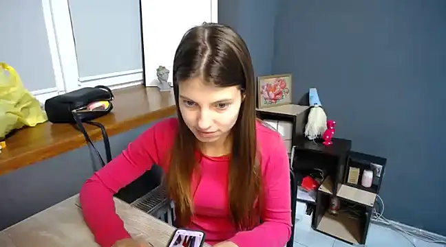 felicity gold online show from 02.04.25