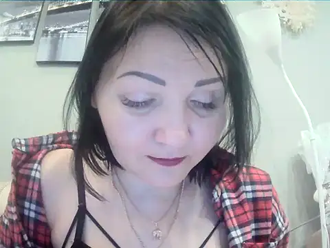 Snapshot of ClaireSunset chatting on 01.07.25 ClaireSunset online show from 01.07.25