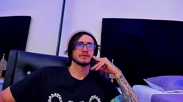 Loggan donnelly online show from 01.18.25