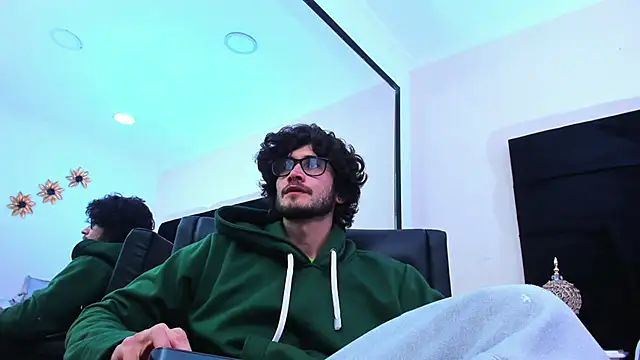 Loggan donnelly online show from 01.21.25