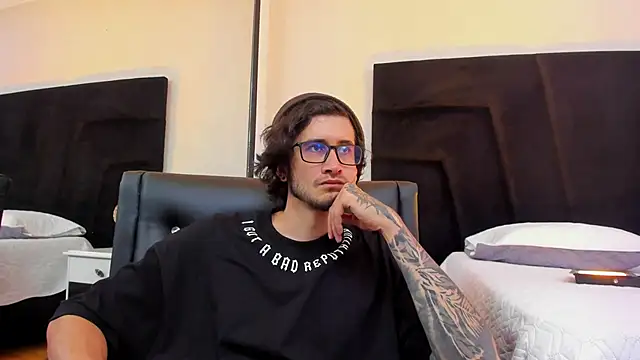 Loggan donnelly online show from 01.25.25