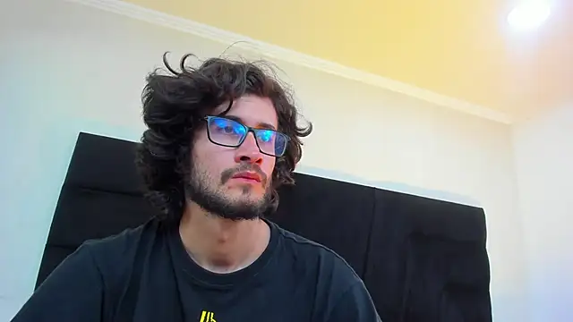 Loggan donnelly online show from 03.06.25