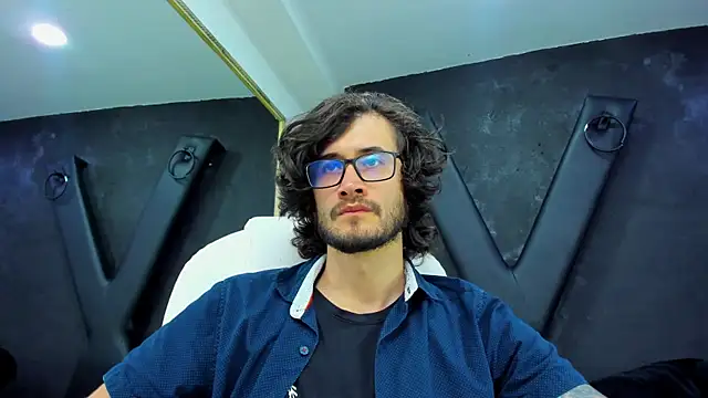 Loggan donnelly online show from 03.19.25