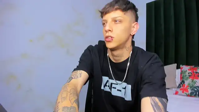 Snapshot of Adam_hard_ chatting on 01.16.25 Adam hard online show from 01.16.25