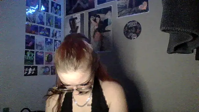 Snapshot of angel_star420864 chatting on 12.10.24 angel star420864 online show from 12.10.24