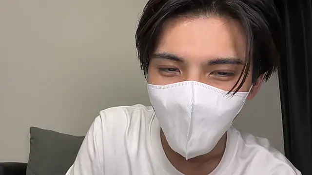 Snapshot of Lio_kun chatting on 12.20.24 Lio kun online show from 12.20.24