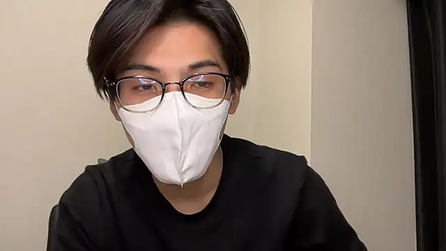 Snapshot of Lio_kun chatting on 12.28.24 Lio kun online show from 12.28.24