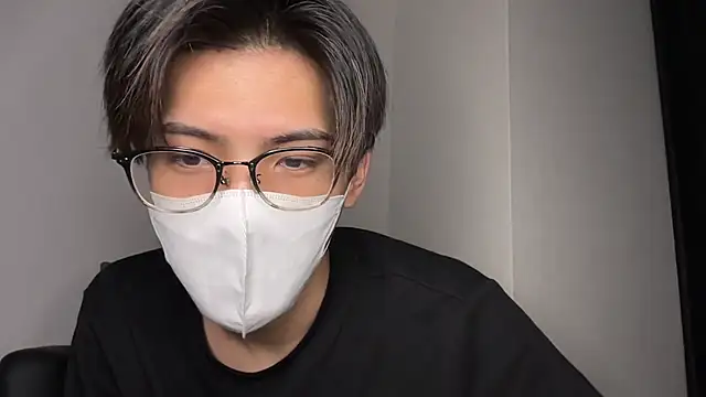 Snapshot of Lio_kun chatting on 01.20.25 Lio kun online show from 01.20.25