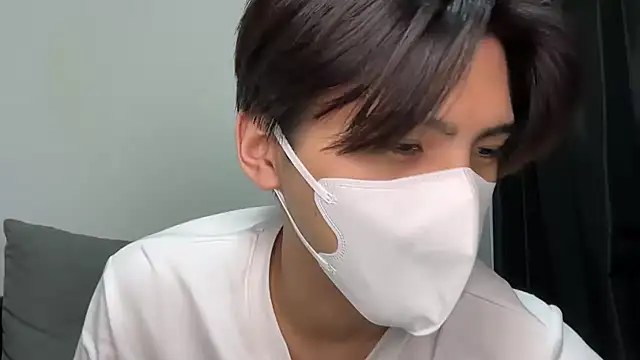 Snapshot of Lio_kun chatting on 02.03.25 Lio kun online show from 02.03.25